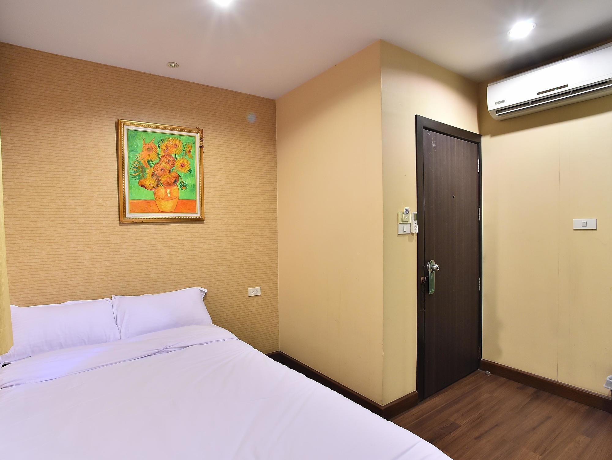 Take A Rest Hotel بانكوك المظهر الخارجي الصورة