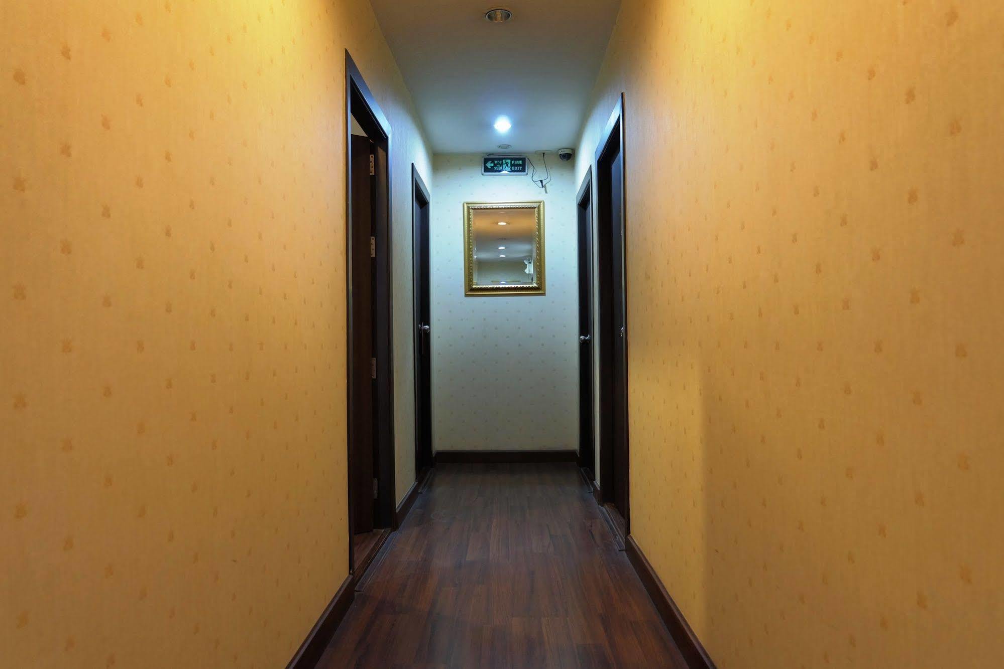 Take A Rest Hotel بانكوك المظهر الخارجي الصورة